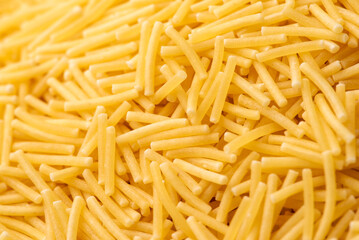 Filini, pastina da brodo, cibo italiano 