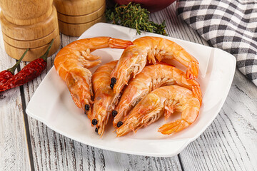 Gurmet king prawn in the bowl