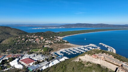 Porto Ercole, esclusiva località turistica di mare in Toscana, Monte Argentario, Italia.
Vista...