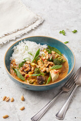 Thai Yellow Curry with Shiitake Mushrooms