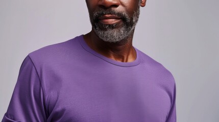 Fototapeta premium Close-Up of Mature Black Man in Purple T-Shirt for Lifestyle Branding and Fashion Marketing Campaigns 