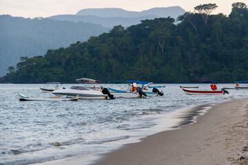 Obraz premium Jabaquara Beach in Paraty in Rio de Janeiro.