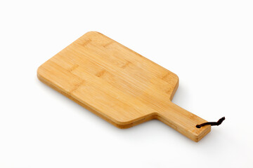 白背景に置いた木製のカッティングボード　Wooden cutting board on white background