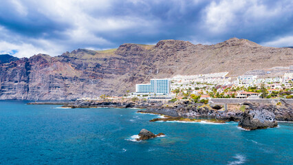 Obraz premium Acantilados de Los Gigantes, Tenerife town with Los Gigantes Cliffs in the background, Canary island, Spain