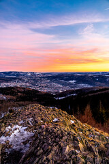 Winter Wanderung auf den Gipfel des Ruppberg bei Zella-Mehlis mit einem herrlichen Sonnenuntergang - Thüringen - Deutschland