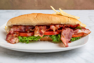bacon , l;ettuce and tomato sub