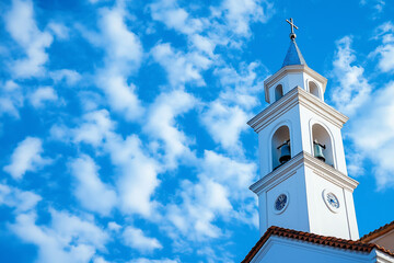 Fototapeta premium architecture, building, house, windows, window, facade, city, old, wall, europe, exterior, urban, home, ancient, brick, france, sky, town, travel, residential, roof, apartment, tourism, balcony, rome