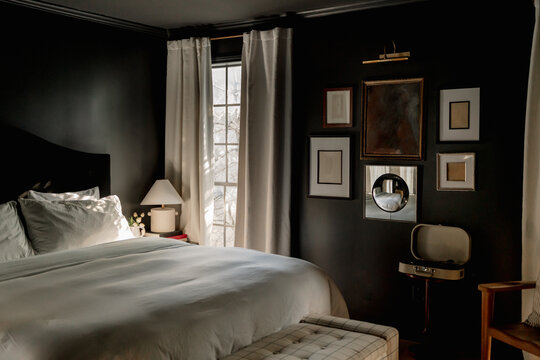 Minimalist, Modern Interiors 