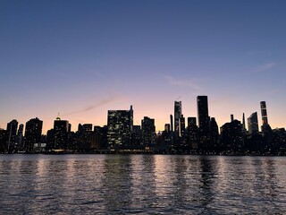 Obraz premium city skyline at sunset
