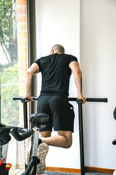 Man doing push-ups in the gym