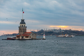 Fototapeta premium Seagulls and Maiden's Tower Photo, Uskudar Istanbul, Turkiye (Turkey)