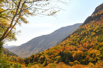 Fototapeta premium Famous Valley in New Hampshire in the Fall Foliage