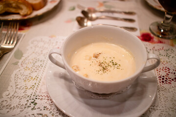 コース料理のスープ　コーンスープ
