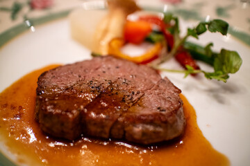 牛ほほ肉の赤ワイン煮込み
