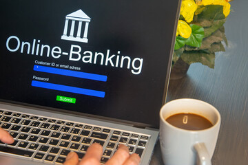 Onlinebanking Symbolbild: Laptop mit symbolischer Onlinebanking-Webseite