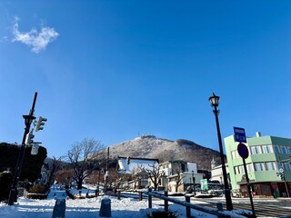 北海道函館市の坂、函館山とともに