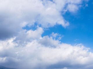 1月の青空と白い雲108