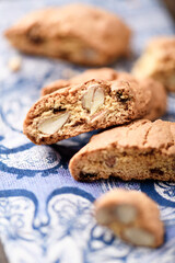 Fototapeta premium Cantuccini (Italian cookies) on dark wooden background. Close up