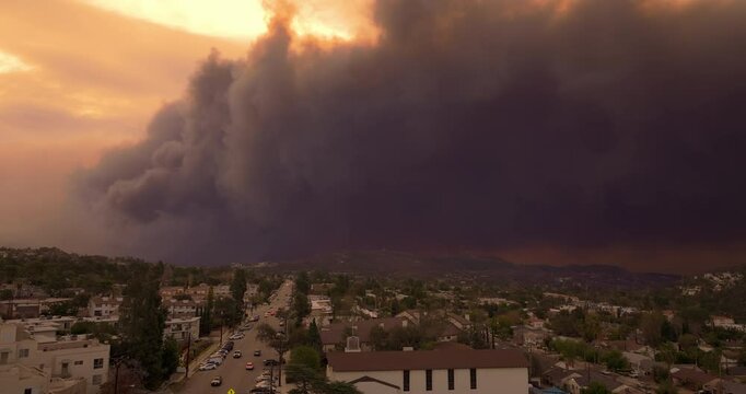 Pasadena Eaton Fire California Wide Slow Pan Smoke Sky