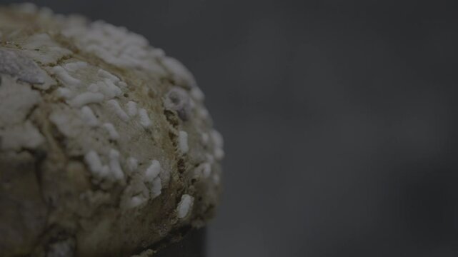 Untitled ProjectPanettone Artigianale Mandorlato filmed sony FX3 S-Log3/S-Gamut3.cine e ottica 90mm macro sony. File ProRes 422 10bit 4K
