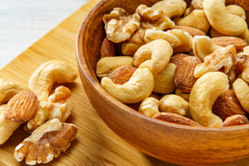 ミックスナッツ