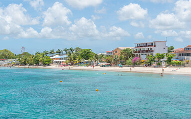 Plage de l'Anse Mitan aux 3 îlets, à la Martinique, Antilles Françaises.	