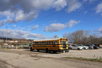 BUS JAUNE AMERICAIN