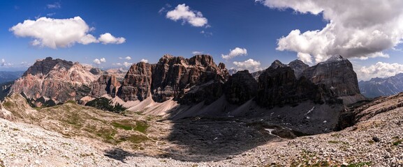 Dolomity , Alpy , Włochy , Italia , Góry © Daniel Folek