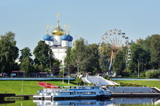 view of the church and amusement park in Tver