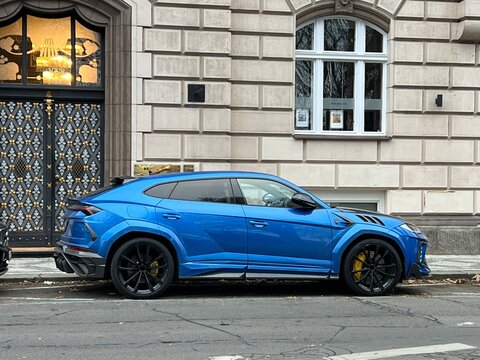 London, UK
July 2, 2026
Blue Lamborghini Urus