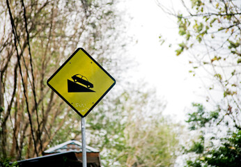 Traffic signs steep descent ahead
