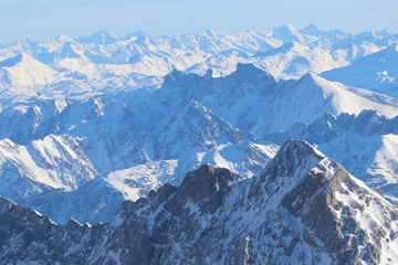 Fototapete Rund Austrian alps in the winter season - view from Zugspitze summit © Catalin