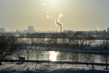 view of the Moskva River from Kolomenskoye Park