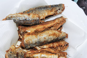 fried sardine