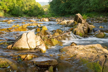Górski potok w Beskidach - Ujsoły © Sebastian