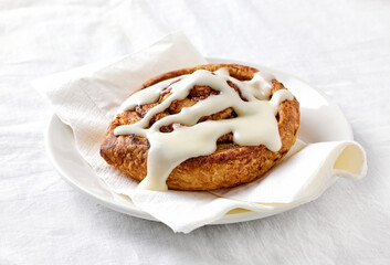 freshly baked cinnamon roll