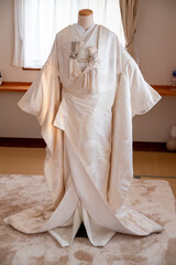 白無垢　白打掛　正面　マネキン
