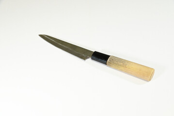 ペティナイフ　白背景