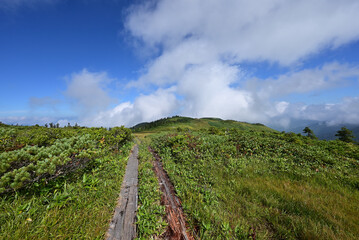 Climbing Mt. Aizu-Komagatake, Fukushima, Japan