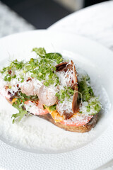 Breakfast: breakfast, morning meal, healthy breakfast, brunch, eggs, pancakes, coffee, croissant, breakfast table, morning routine.
Restaurants: restaurant, dining, food service, gourmet, fine dining,