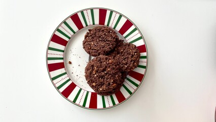 chocolate cookie , chocolate cookie dessert on a colorful plate. View from above.