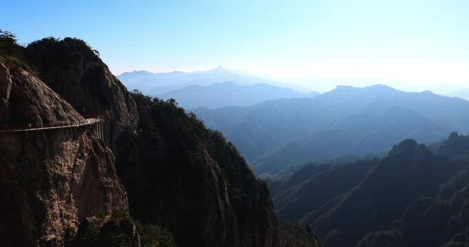 Laojun Mountain.Laojun Mountain scenic spot in Luoyang is said to be the place where Li Er (Lao Zi), the first ancestor of Taoism, retired and cultivated.