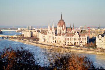 Fototapeta premium panoramic view of Budapest by the Danube river