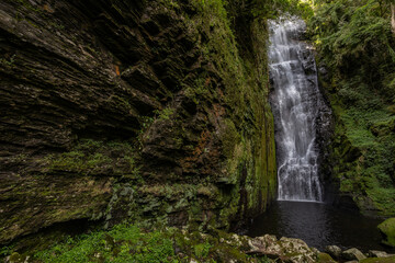 Cachoeira Pedra Furada, destino turistico natural, Benedito Novo, Santa Catarina, Brasil