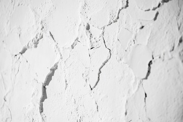 Obraz premium Old cracked concrete wall in monochrome