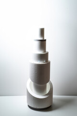 The technology of making large wedding cakes