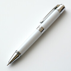 Naklejka premium Elegant white ballpoint pen with chrome accents.