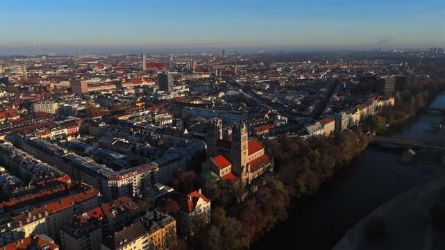 Kath. Pfarramt St. Maximilian Katholische Kirche in Munchen, Bayern, Deutschland Luftaufnahme. Great view of city Munich, Germany and the famous St. Maximilan Church at dawn in the fall aerial view. 