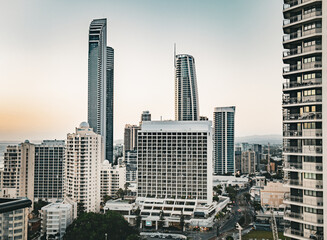 Naklejka premium Gold Coast Cityscape: Vibrant Skyline Meets Coastal Paradise, Queensland, Australia