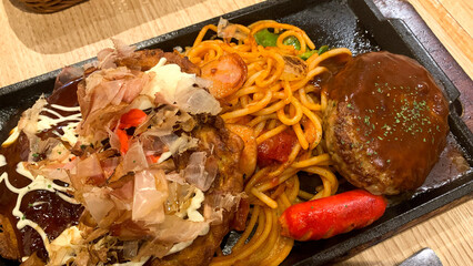 大阪のお好み焼きハンバーグスパゲッティ